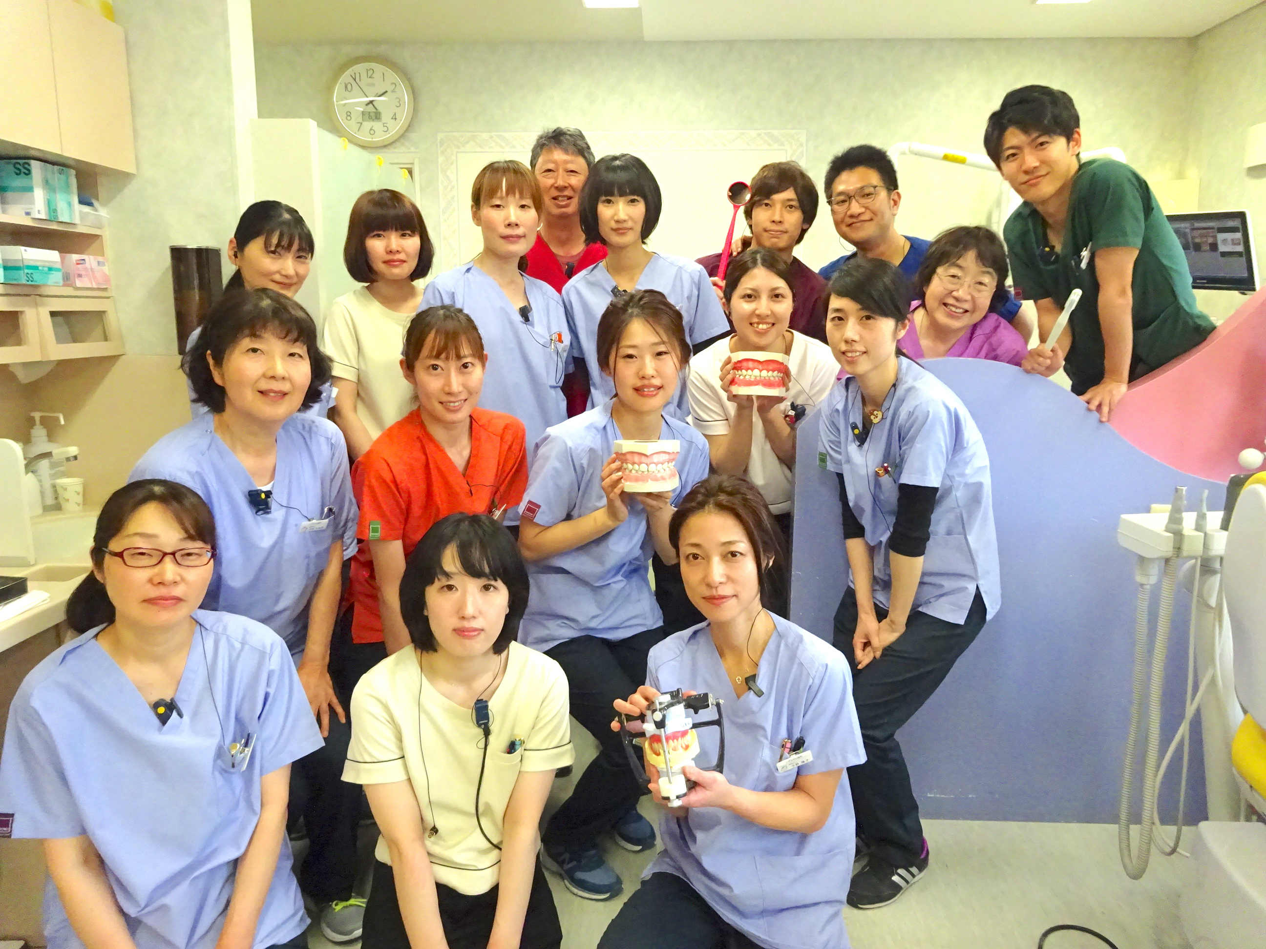スタッフ集合写真